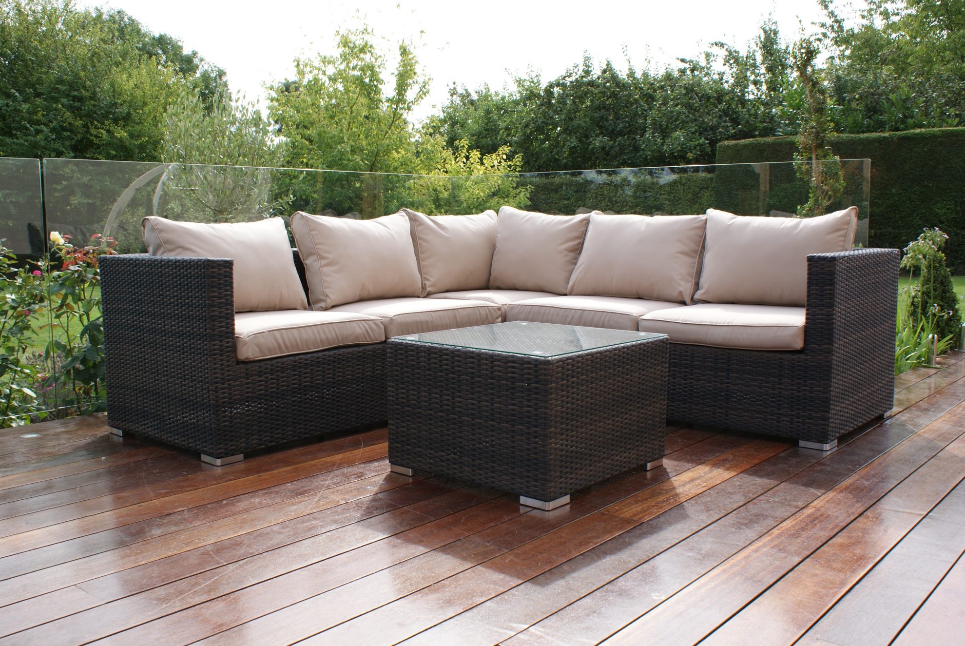 סט ישיבה פינתי דמוי ראטן