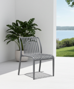 כיסאות פלסטיק