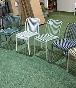 כיסא פלסטיק יצוק דגם קינג